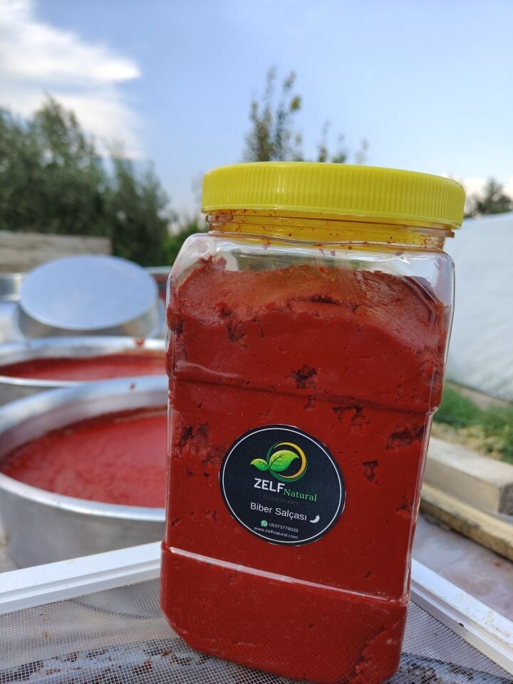 Tatlı Biber Salçası