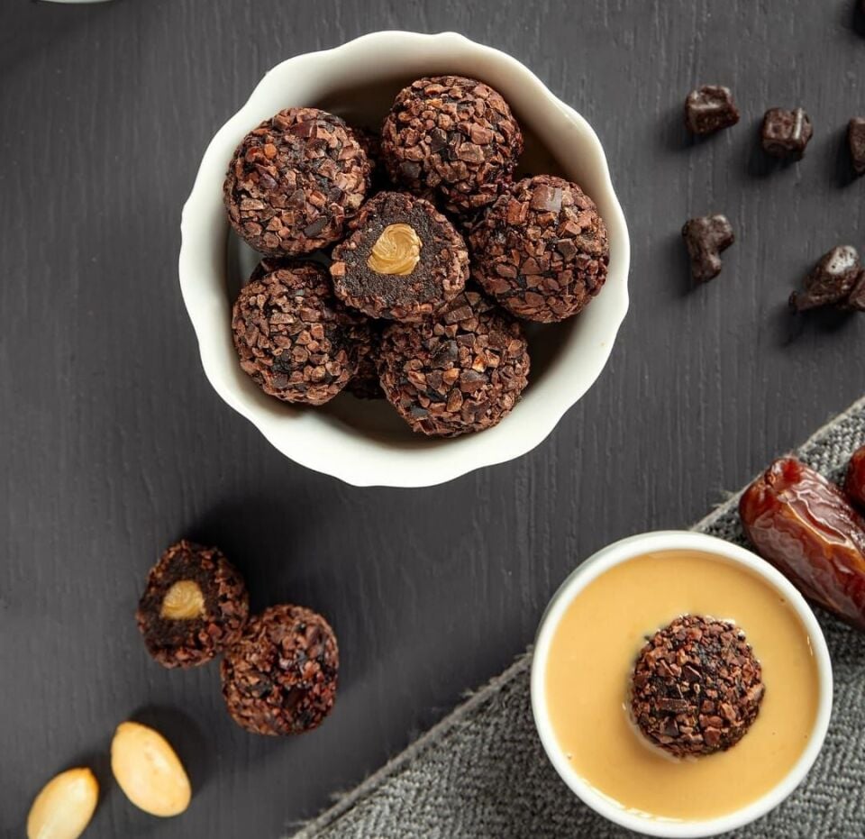 FİTFit Kakao Çekirdeği Kaplı Fıstık Ezmesi Dolgulu Hurma Meyve Topları 36gr X 1 ADET