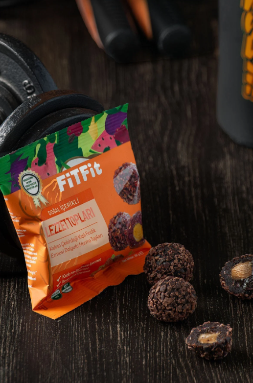 FitFit Kakao Çekirdeği Kaplı Fındık Ezmesi Dolgulu Hurma Meyve Topları, Doğal Atıştırmalık 36 gr X 5 ADET