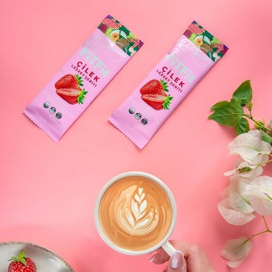 FiTFit Çilek Lezzet Şeriti | Doğal Meyve Pestili Şekersiz Sağlıklı Atıştırmalık 14 gr x 6 ADET